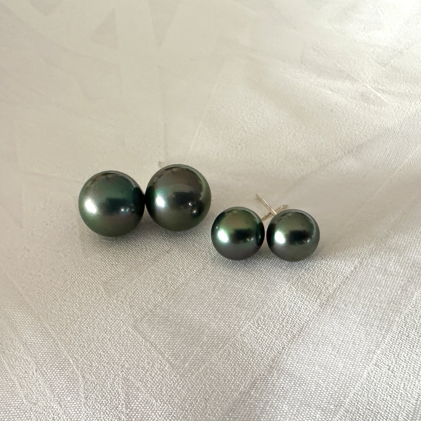Shell Pearl Studs
