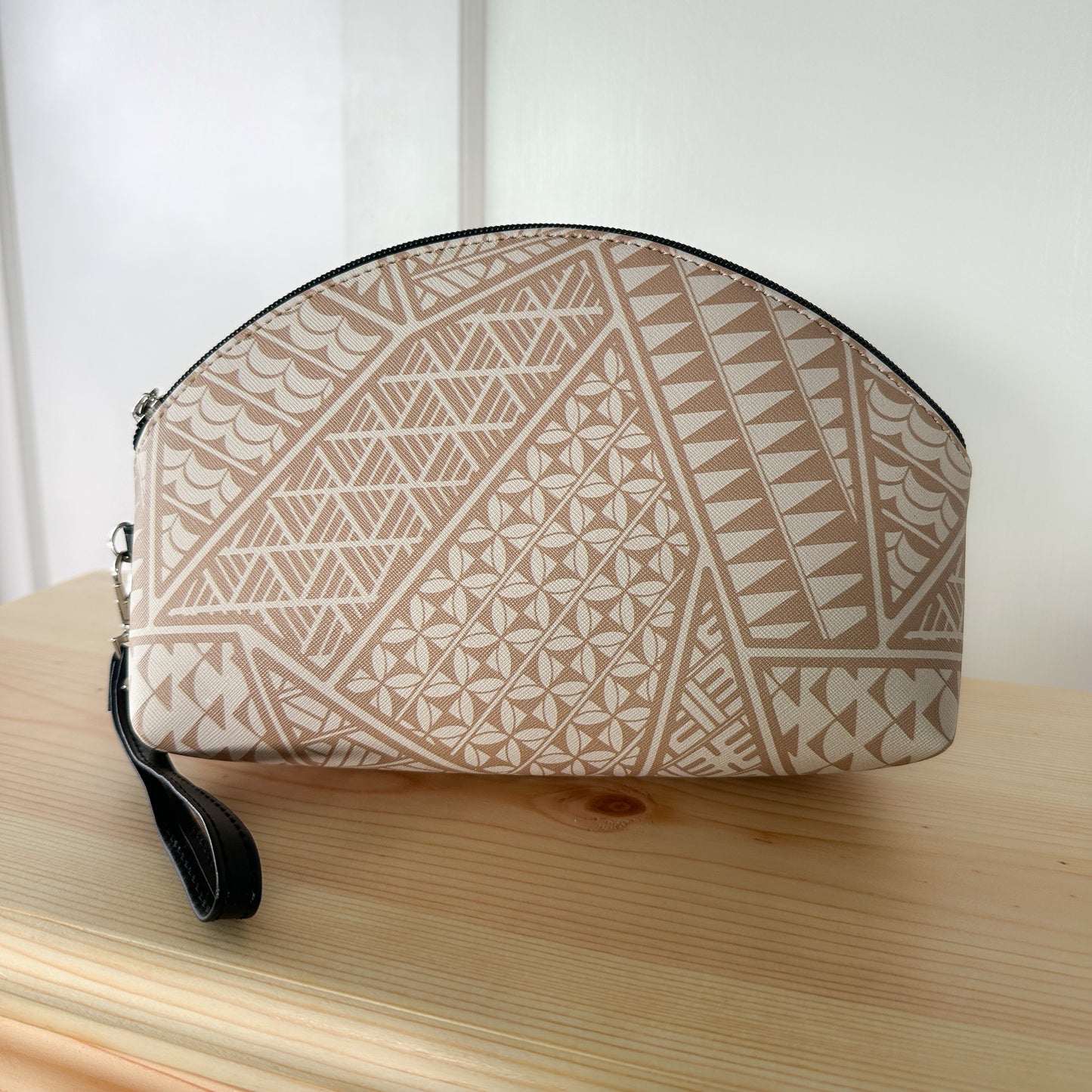 Mareva Clutch - Beige